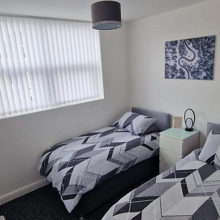 Lfc Anfield Guest House ลิเวอร์พูล ภายนอก รูปภาพ