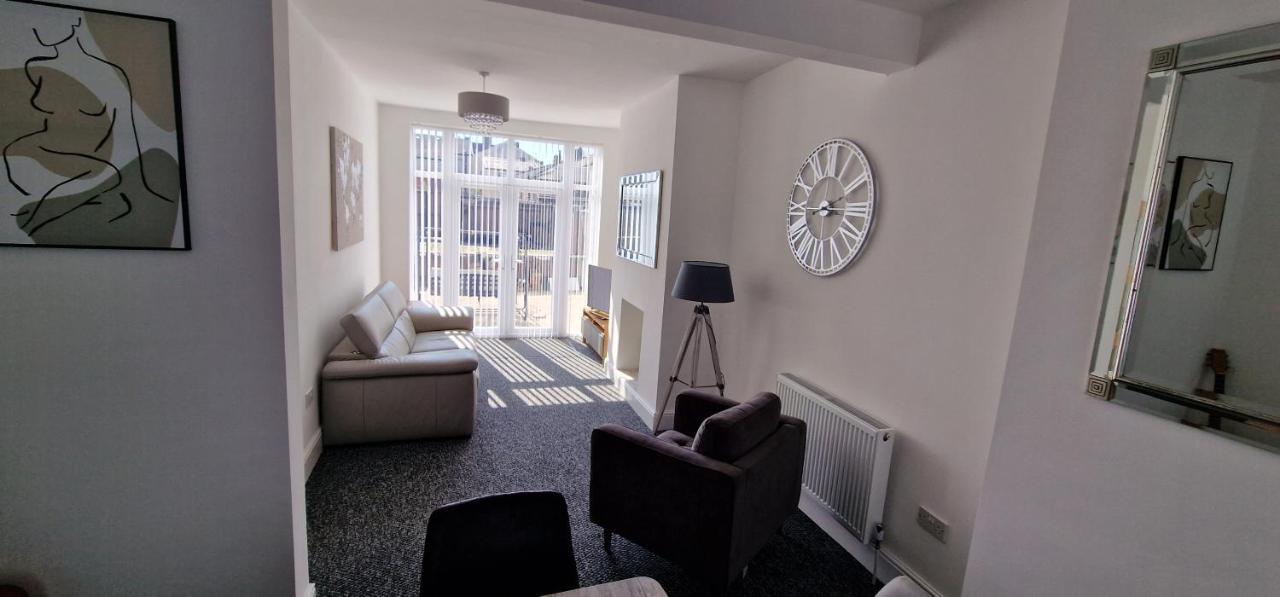 Lfc Anfield Guest House ลิเวอร์พูล ภายนอก รูปภาพ